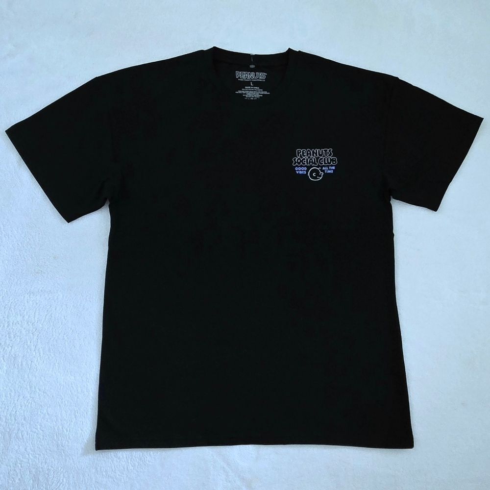 Peanuts "Peanuts Social Club" Graphic Tee👕 - NWOT - Picture 2 of 13